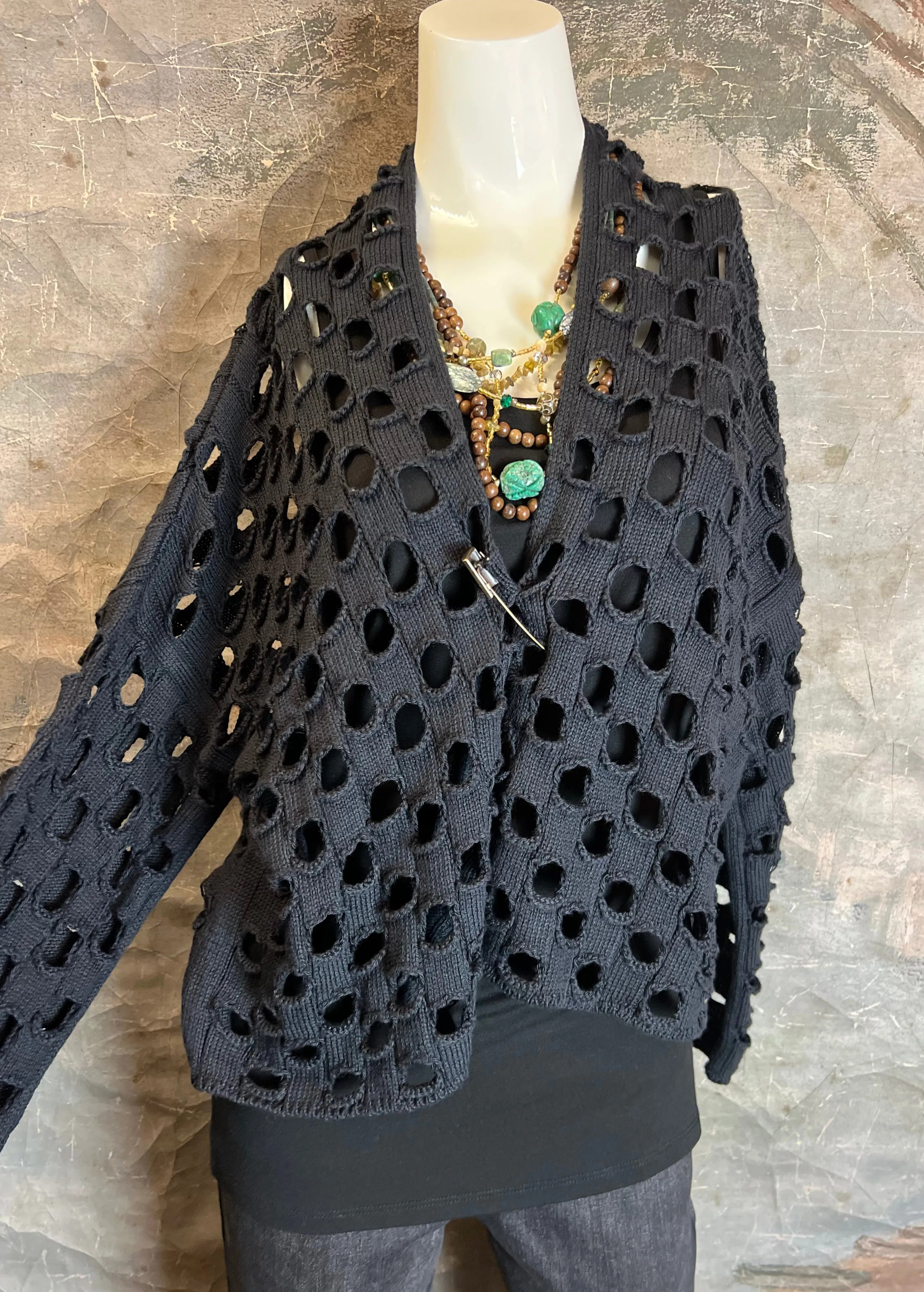5200 Holiday Knit Cardi-Black