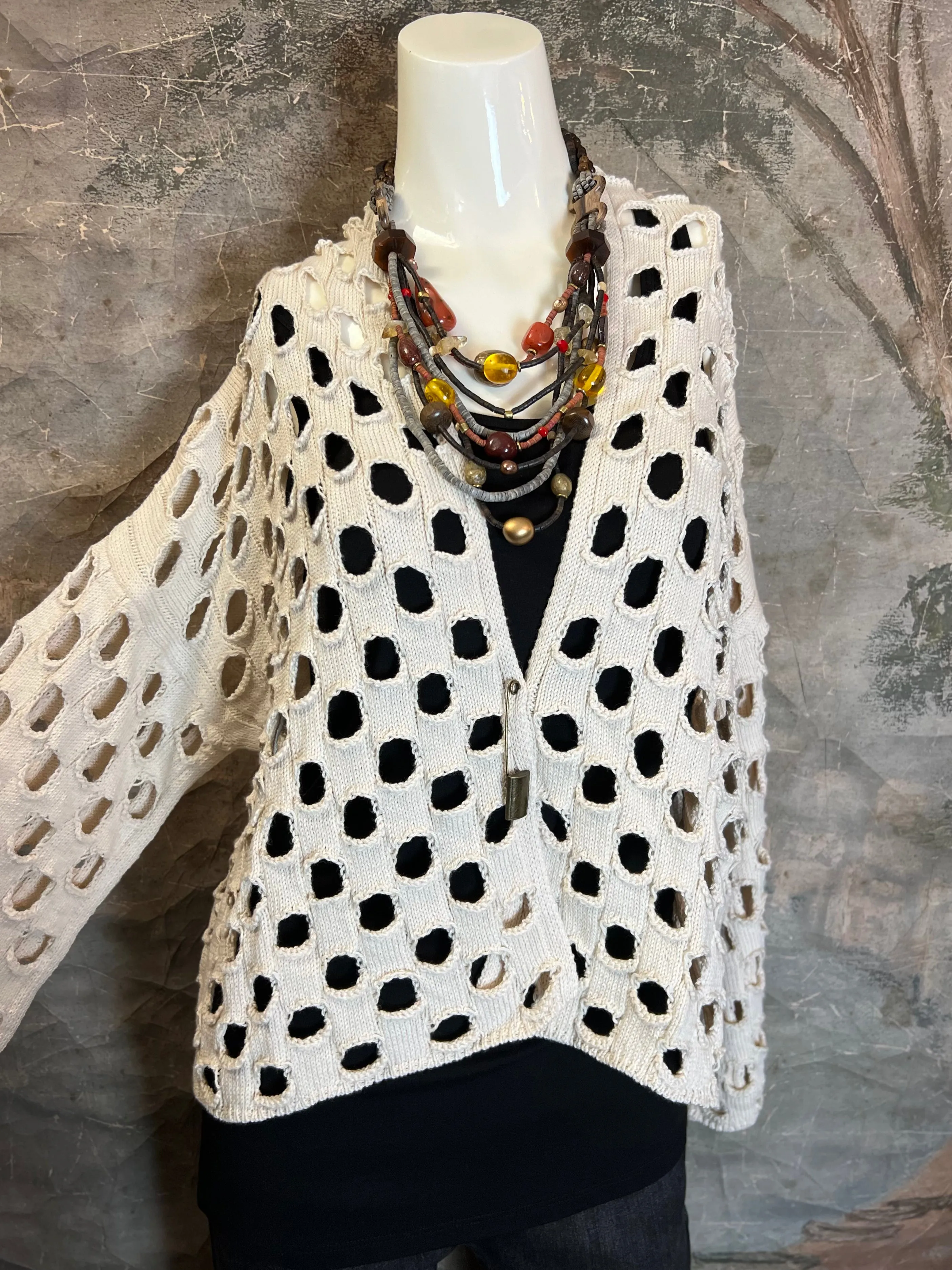 5200 Holiday Knit Cardi-Cream