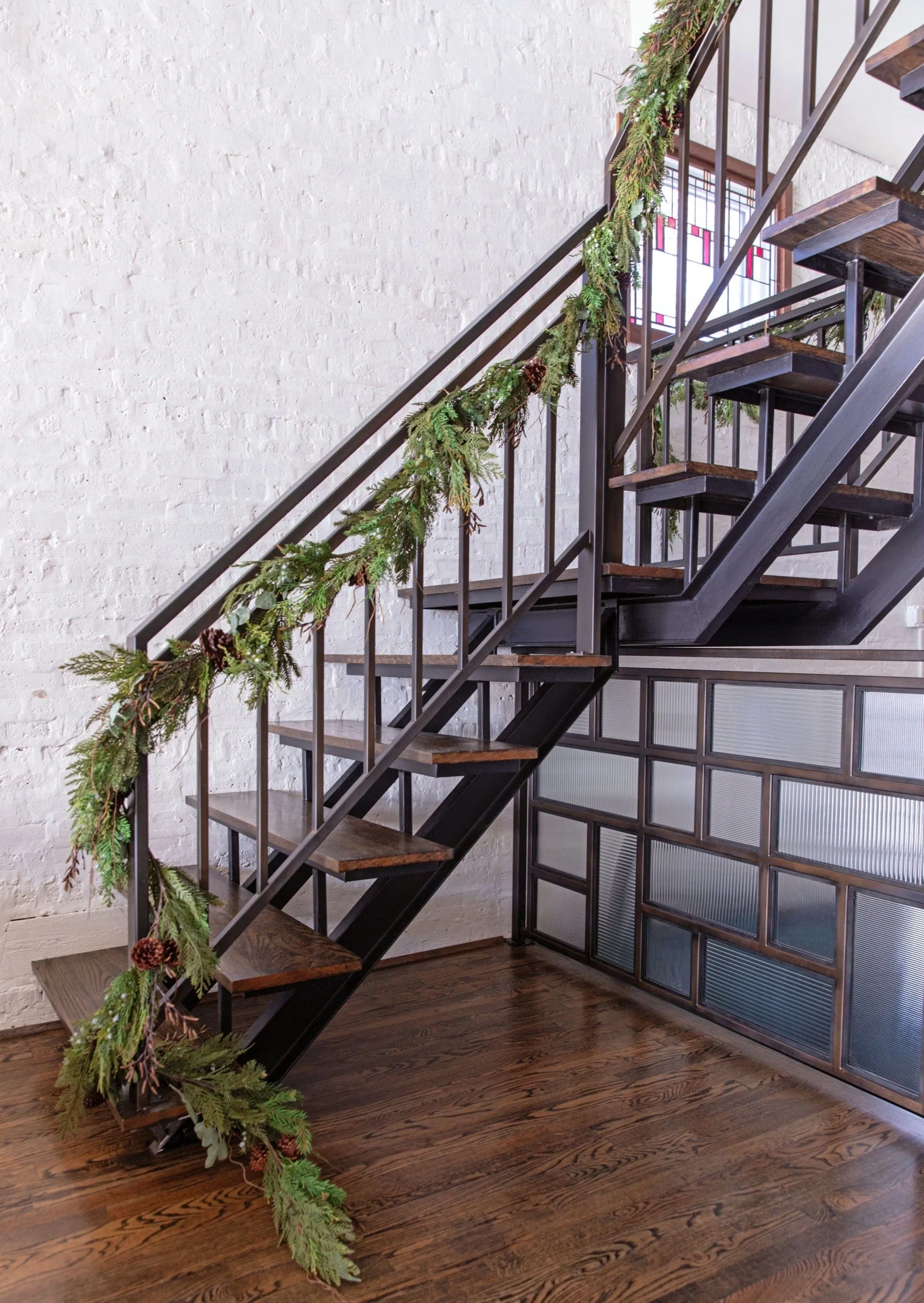 Artificial Cedar and Pine Garland with Cones - 72"
