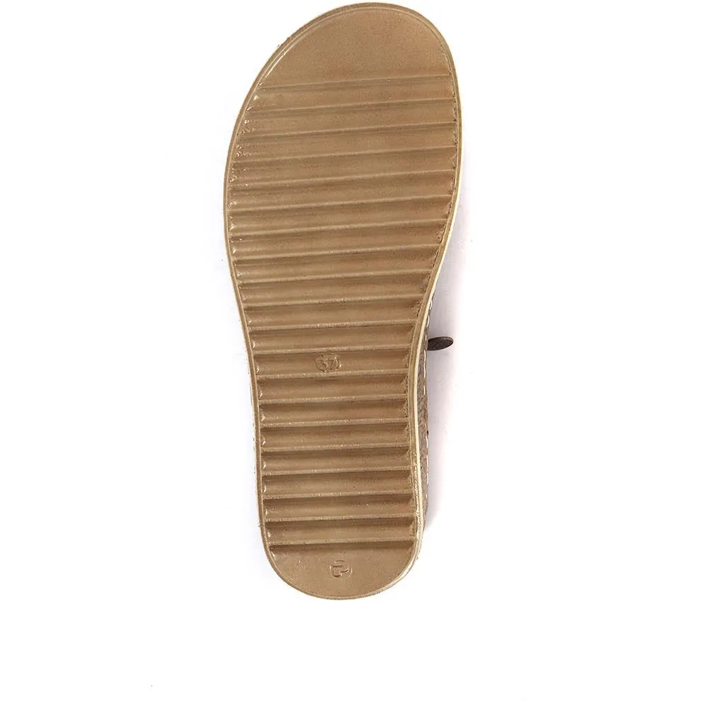 Embellished Leather Toe-Post Sandal - CAY29005 / 315 112