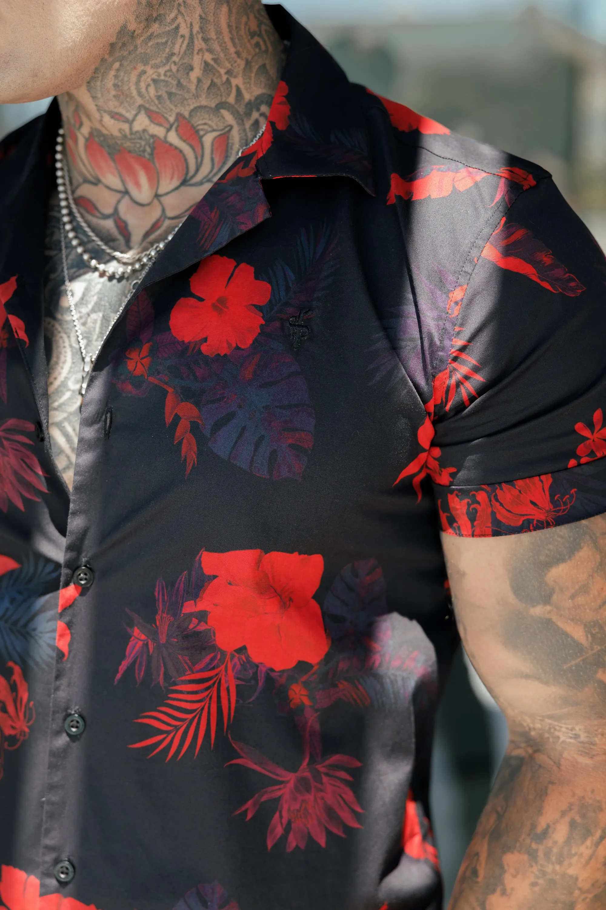 Father Sons Hawaiian-Style Boxy Black & Red Floral Stretch Shirt with Revere Collar - Short Sleeved - FS994