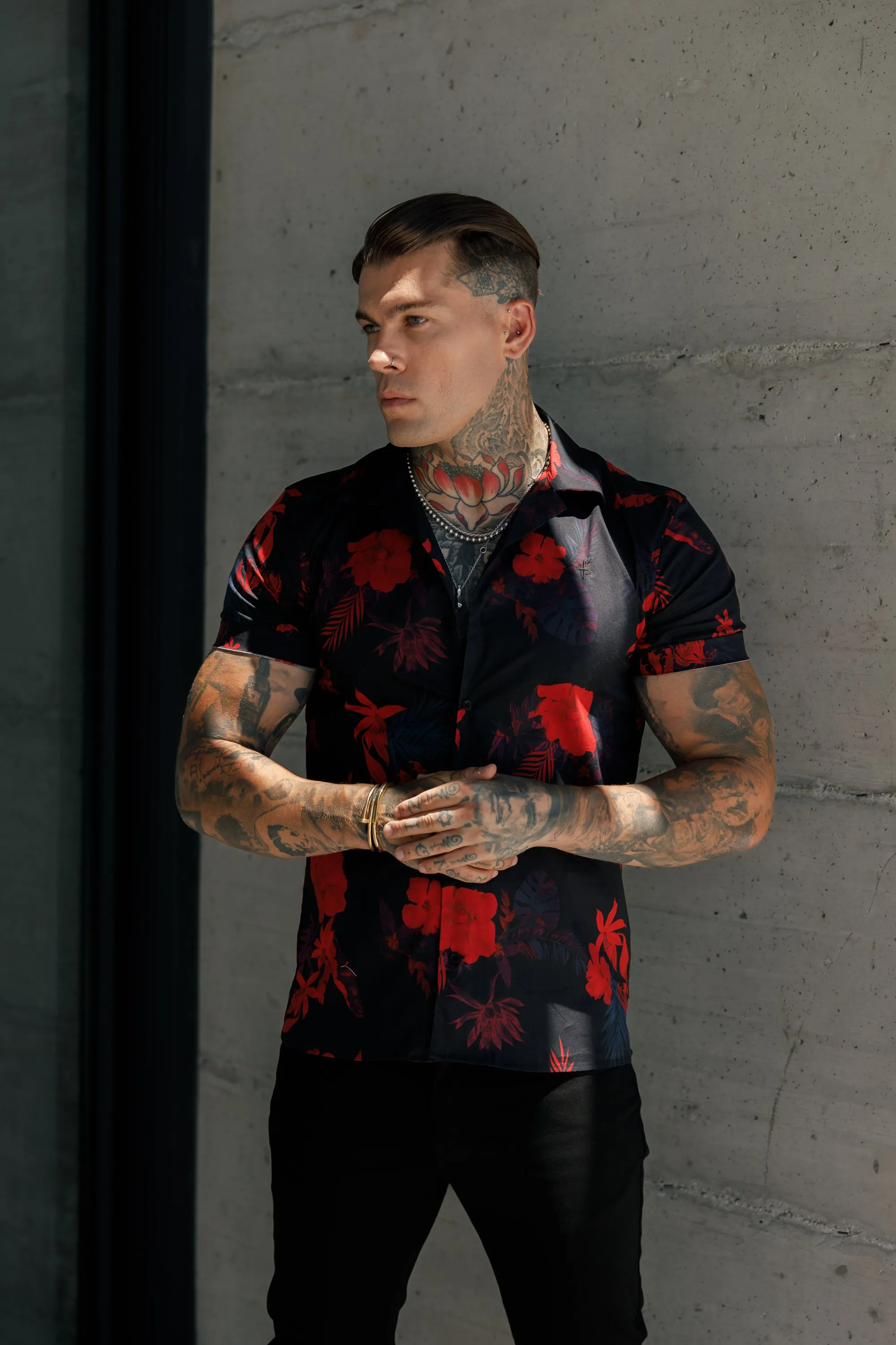 Father Sons Hawaiian-Style Boxy Black & Red Floral Stretch Shirt with Revere Collar - Short Sleeved - FS994