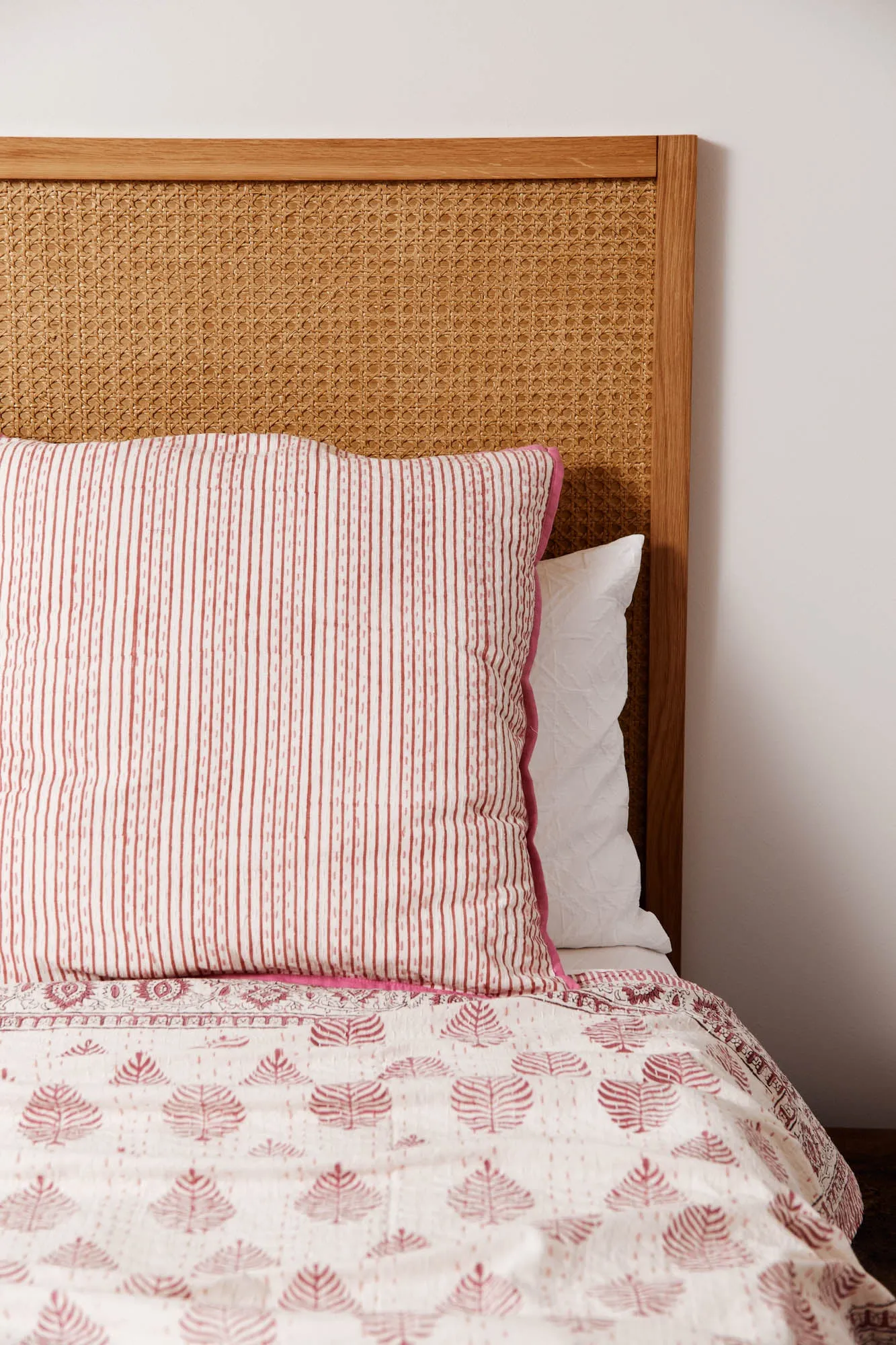 Kantha Quilt Pink Leaves